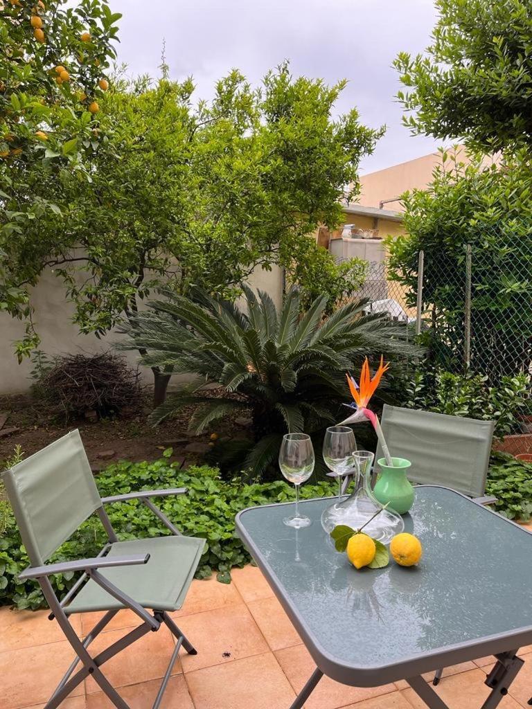 Tangerine Tree House Apartment Cagliari Exterior foto